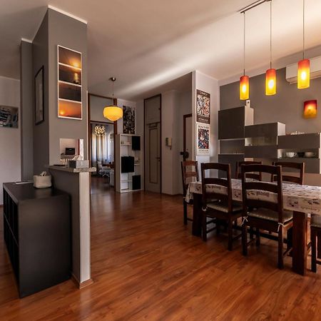 Apartamento Turin Center Whit Private Parking Exterior foto
